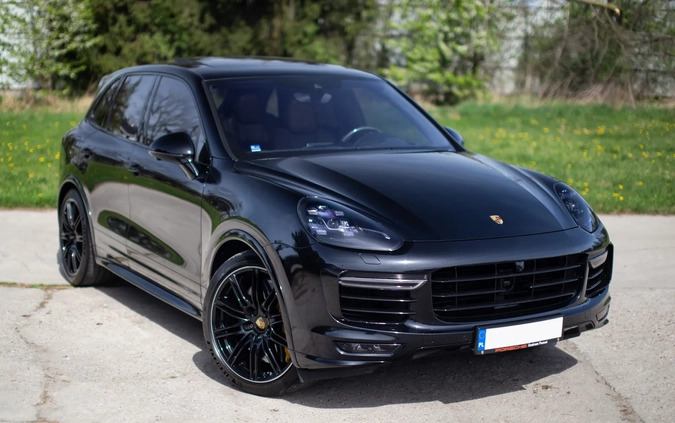 Porsche Cayenne cena 205000 przebieg: 115000, rok produkcji 2016 z Wrocław małe 742